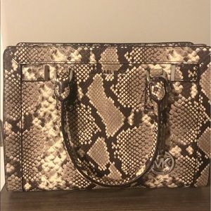 MK Dillon purse